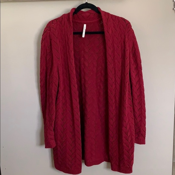 Dark red cardigan sweater - Picture 1 of 3